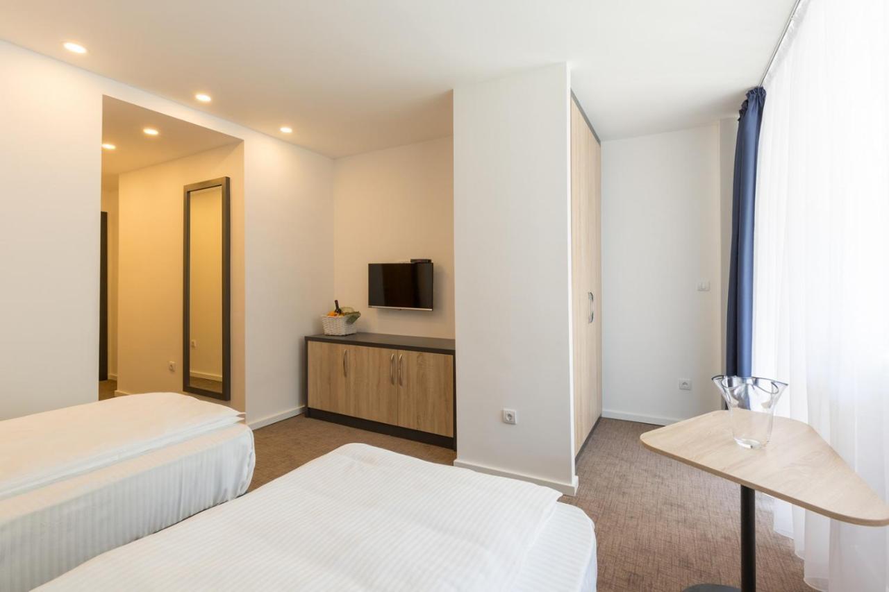 Premium Crown Suites Белград Экстерьер фото